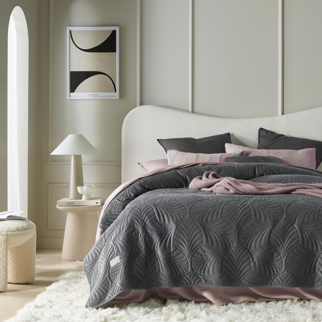 VELVET ULTRASONIC BEDSPREAD